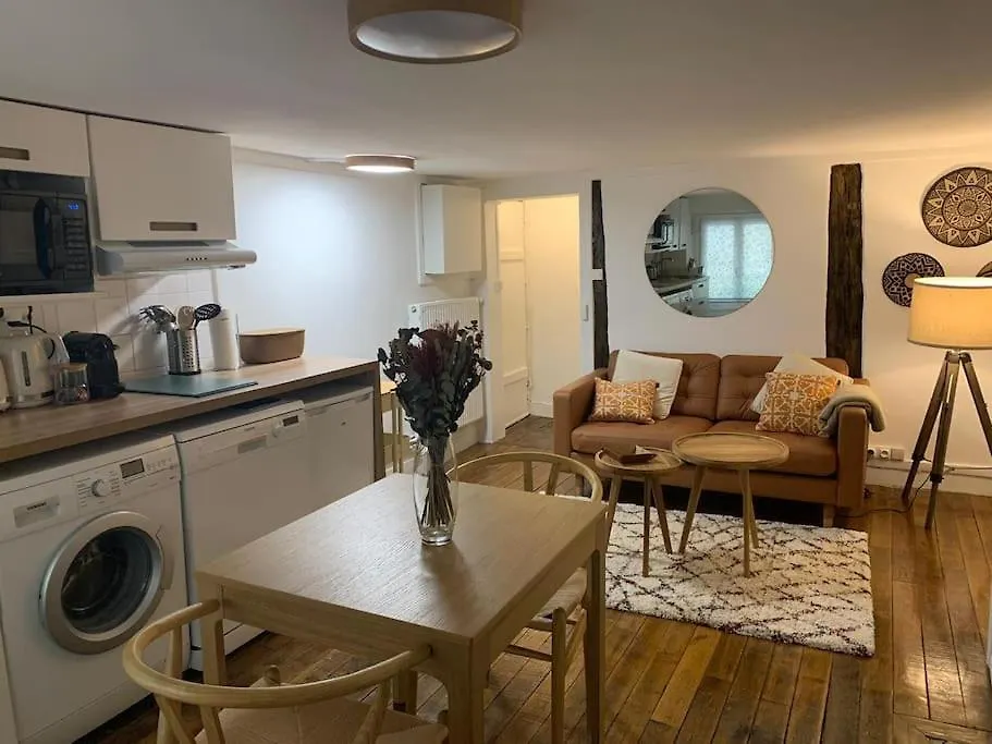 Cosy Flat Close To Montmarte, Ideal For 2 Pers Paris 0*,  France